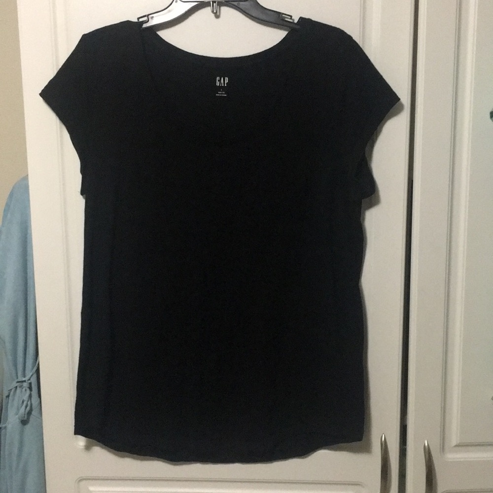 Two Black Gap Easy Tee
